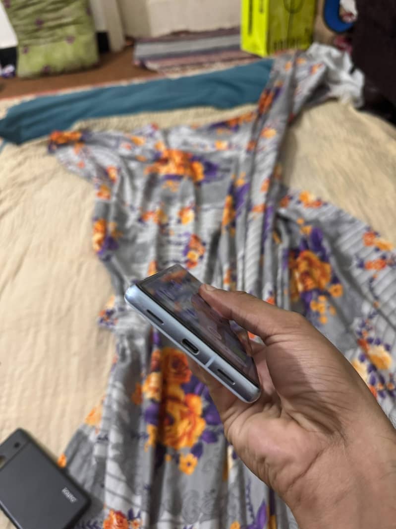 Google Pixel 7 3