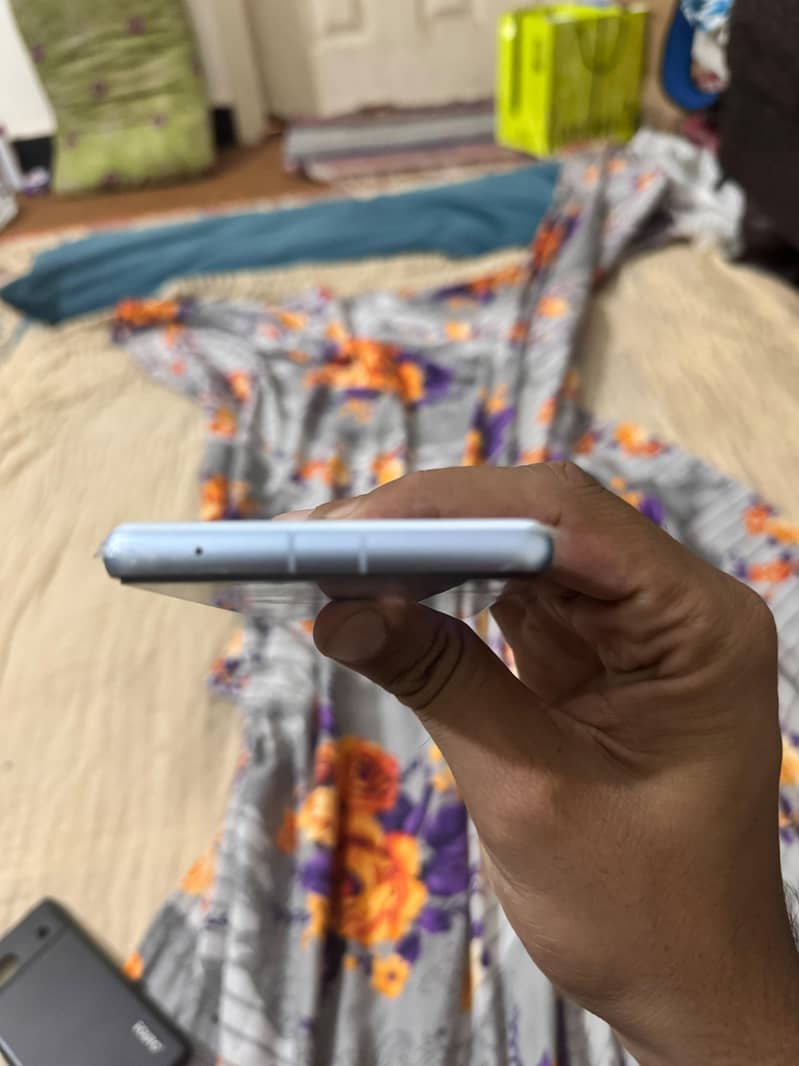 Google Pixel 7 5