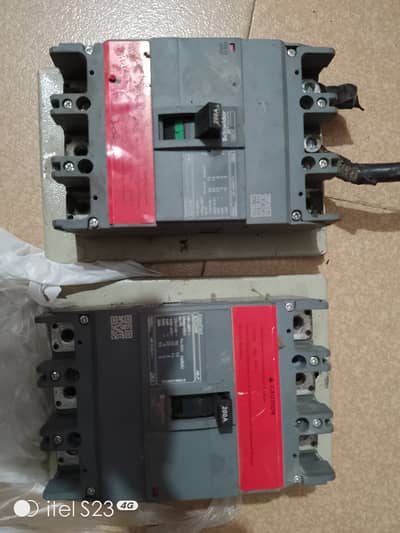 200 amp breaker