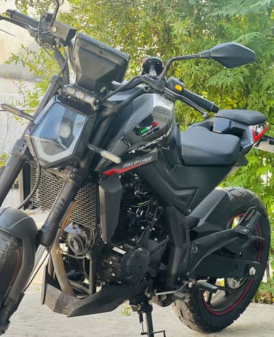 Taro C6 250SR EFI | 2,000 km Only | Naked Sports Heavy Bike | Attock