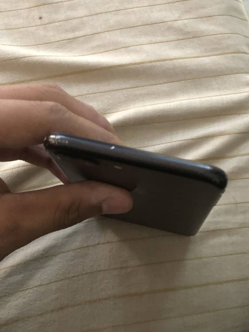 Apple iPhone 7 Plus 2