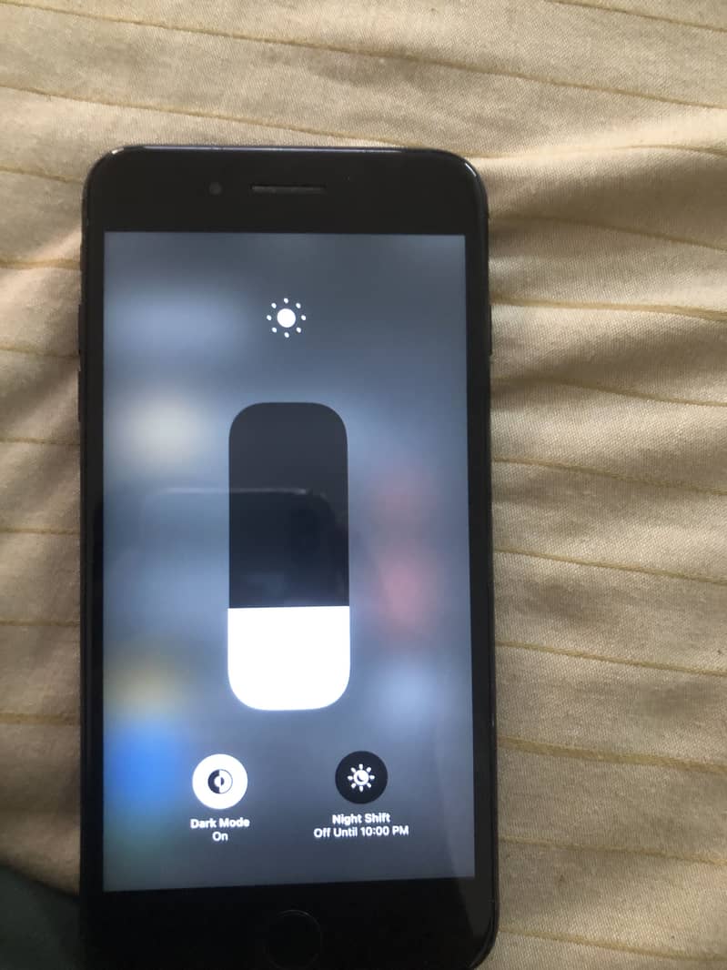 Apple iPhone 7 Plus 4
