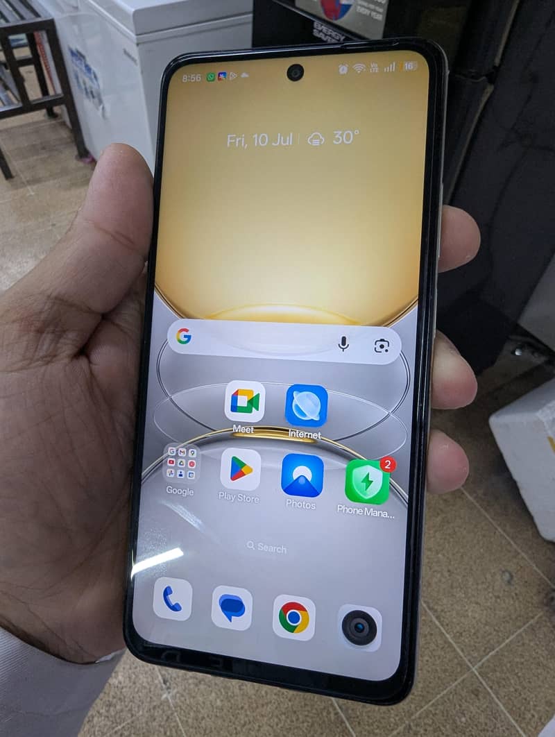 Realme C75 1