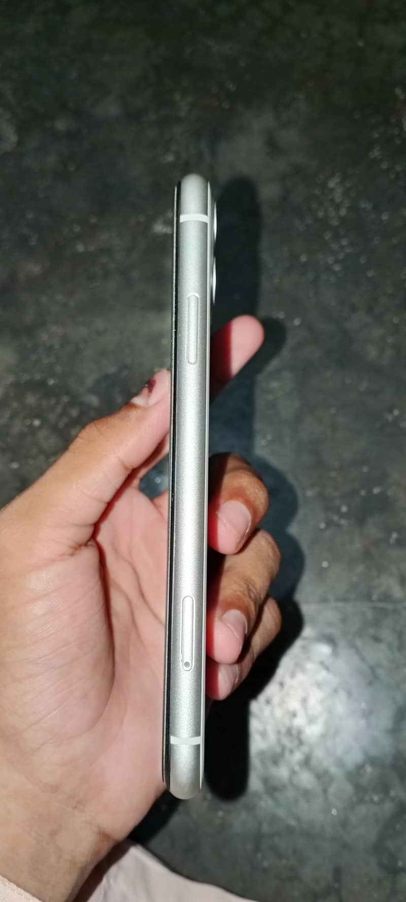 Apple iPhone 11 0