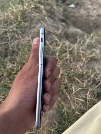 Apple iPhone 7