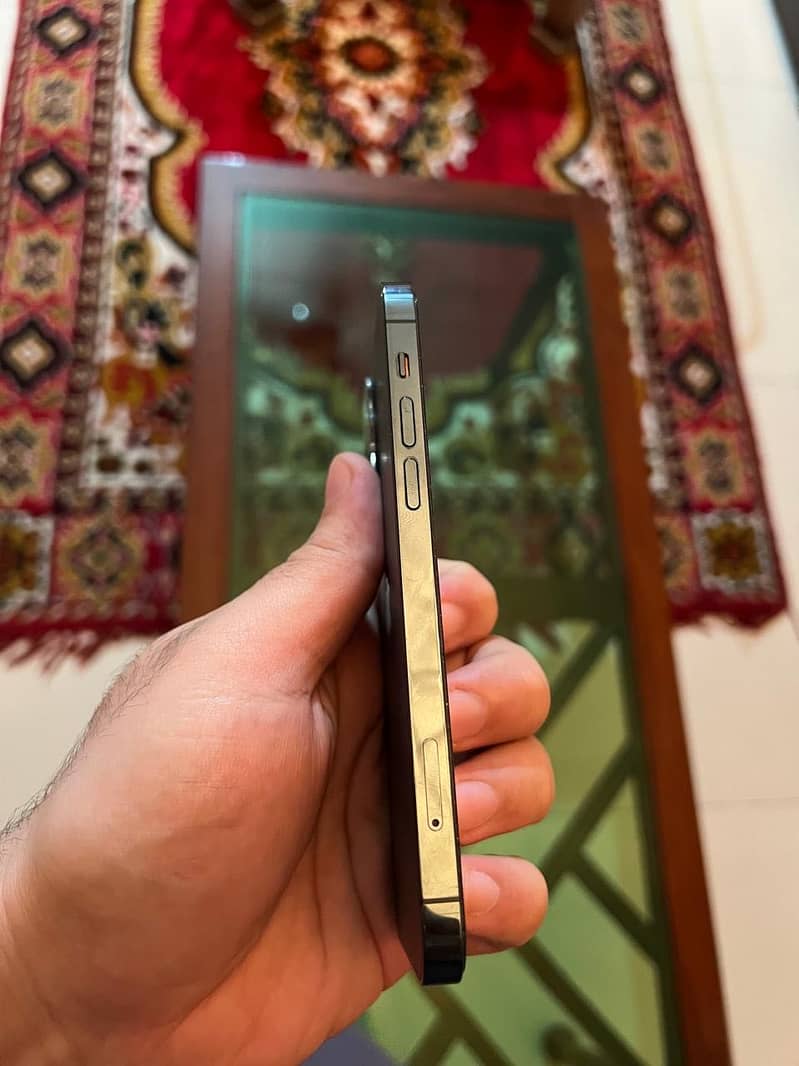 Iphone 12 pro 3