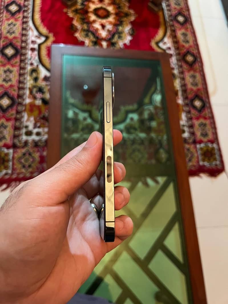 Iphone 12 pro 4