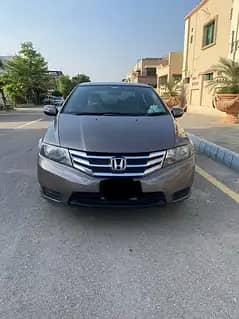 Honda City 2015 excellent condition  03009856582