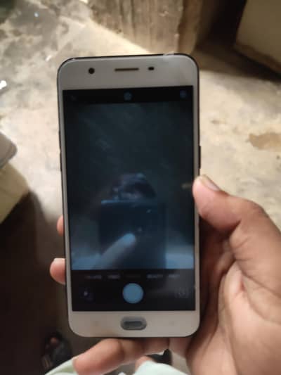 OPPO A57