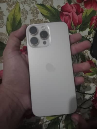 Apple iPhone 16 Pro Max