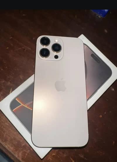 Apple iPhone 16 Pro Max