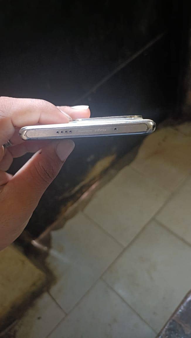 Infinix Zero 30 2