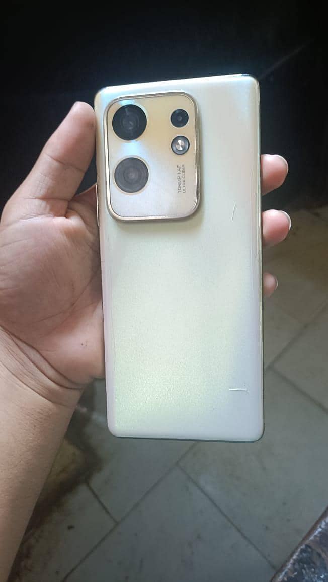 Infinix Zero 30 3