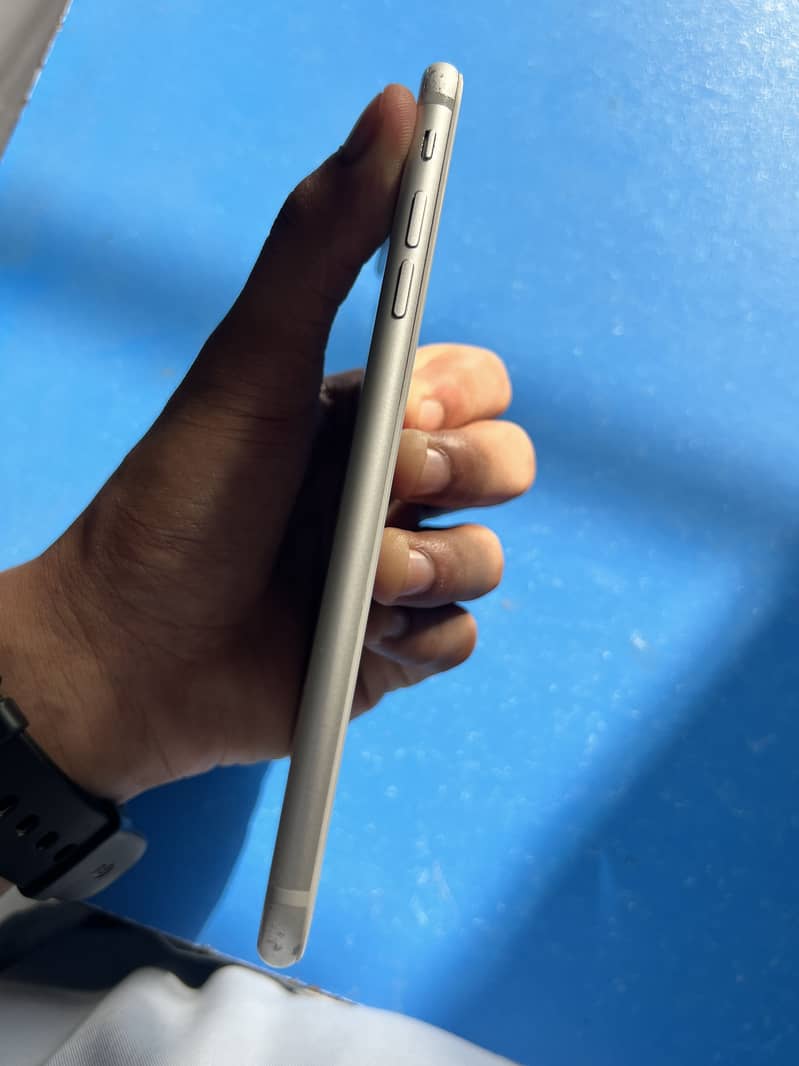 Apple iPhone 7 Plus 2