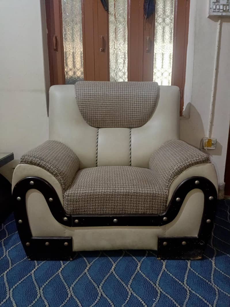 sofa and table 3