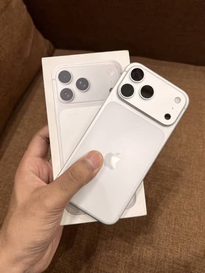 Apple iPhone 17 Pro Max Just Box Open