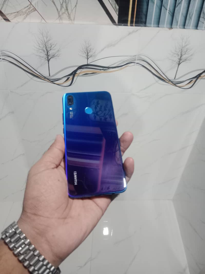 Huawei Nova 3i 2