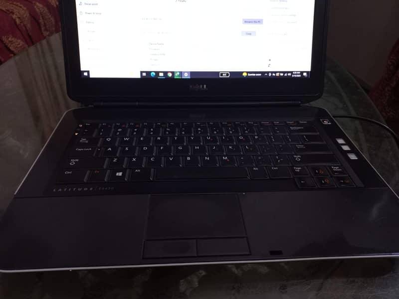 Dell Latitude E5430 0