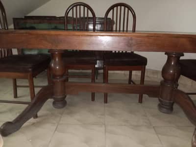 Dinning table with Chairs