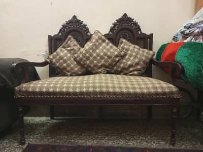 5 seater sofa with 3 tables
