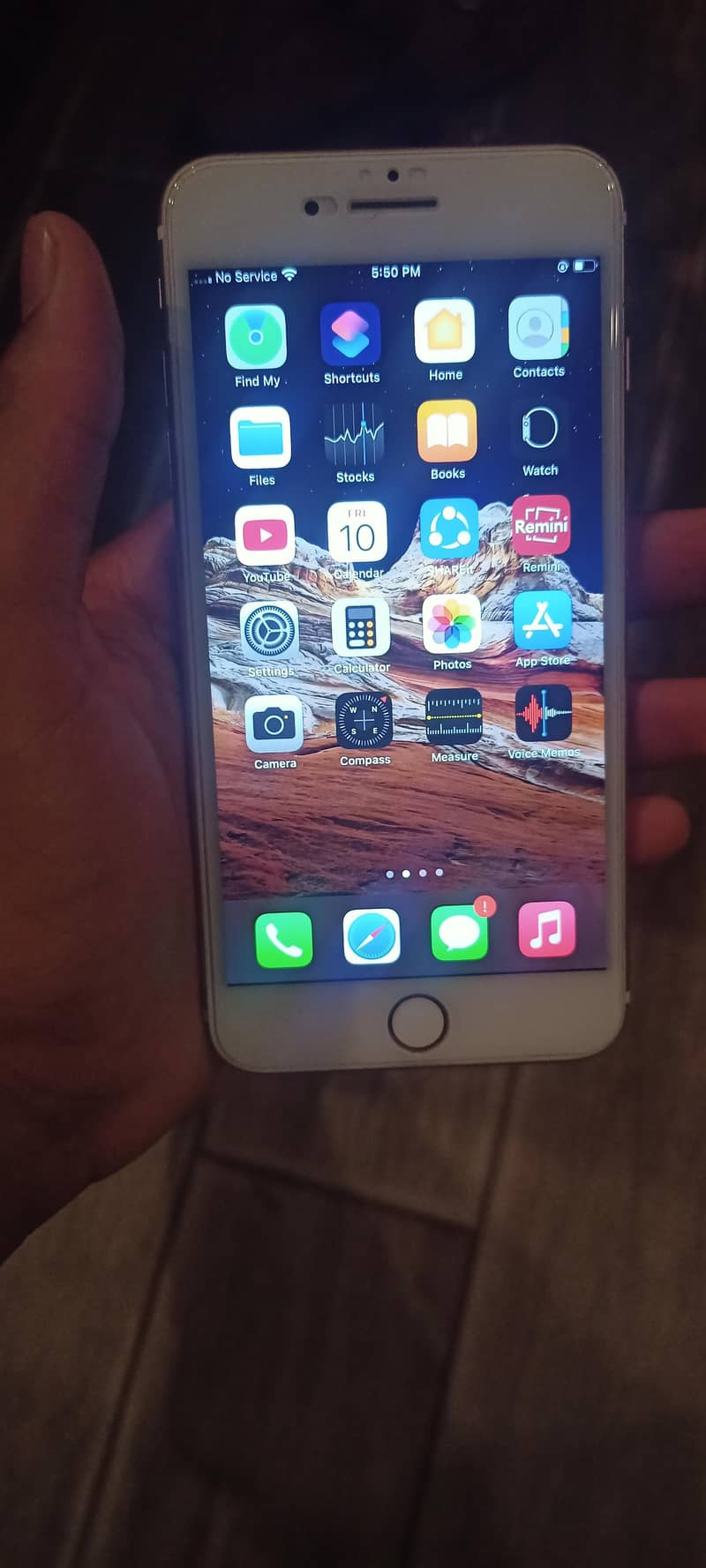 Apple iPhone 7 Plus 1