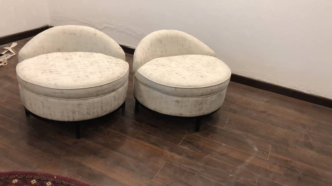 Sofa set available 1