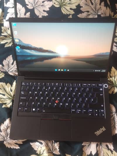 4GB-Graphic Lenovo 12th-GEN Ryzen 5 5625U-(12-CPUs 16MB-Cache) 16/ 256