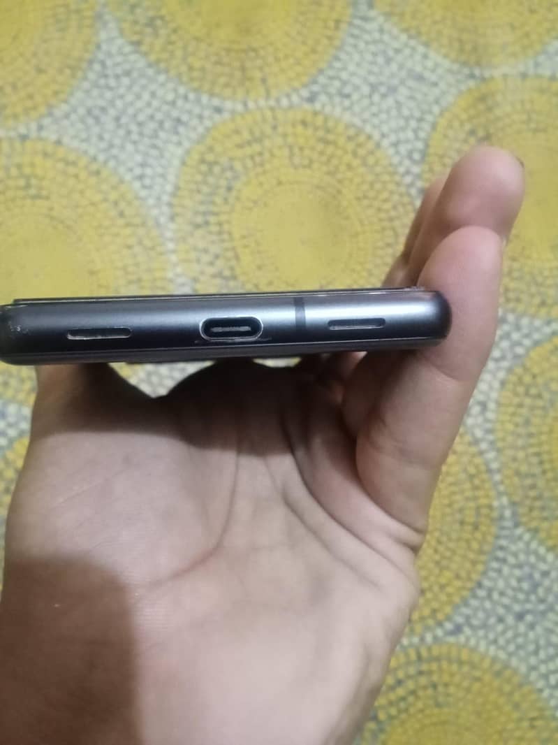 Google Pixel 7a 3