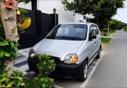 Hyundai Santro 2004 almost genuine car family use