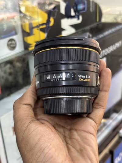 Nikon 50mm F/1.4 - Sigma lens for nikon - fullframe lens