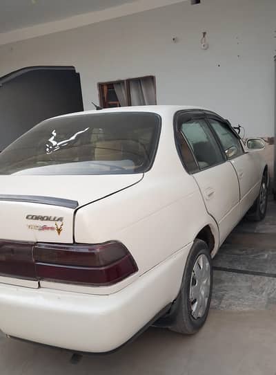 Toyota Corolla 2000