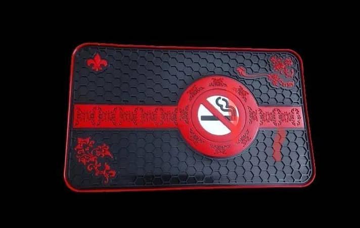 CAR NON SLIP DASHBOARD MAT NO SMOKING DESIGN ANTI SLIP MAT MADE IN CHINA 27.5CM X 16CM SIZE