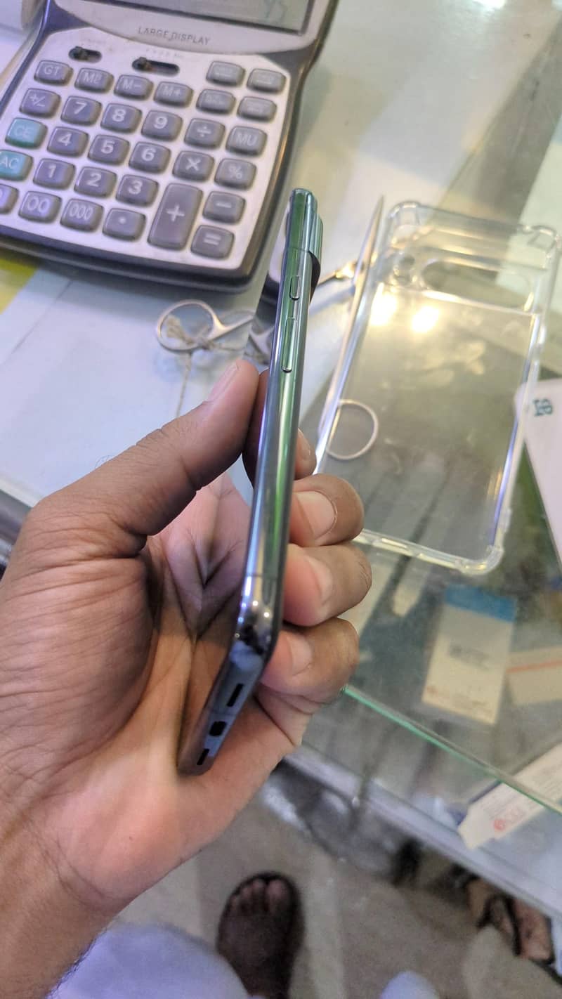 Google Pixel 8 Pro 3