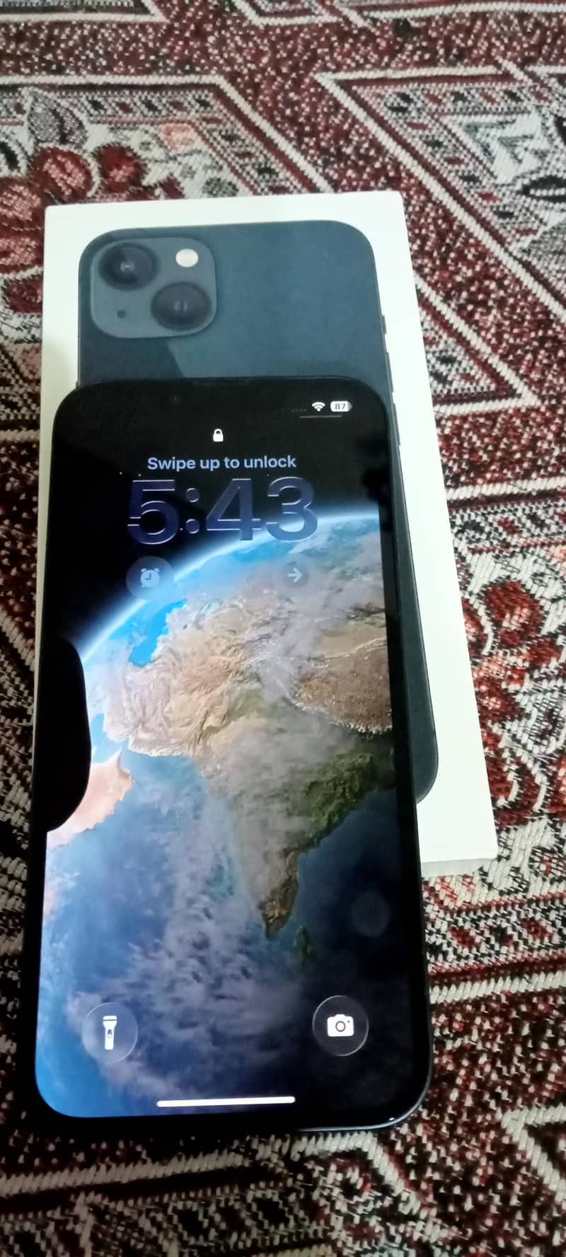 Apple iPhone 13 1