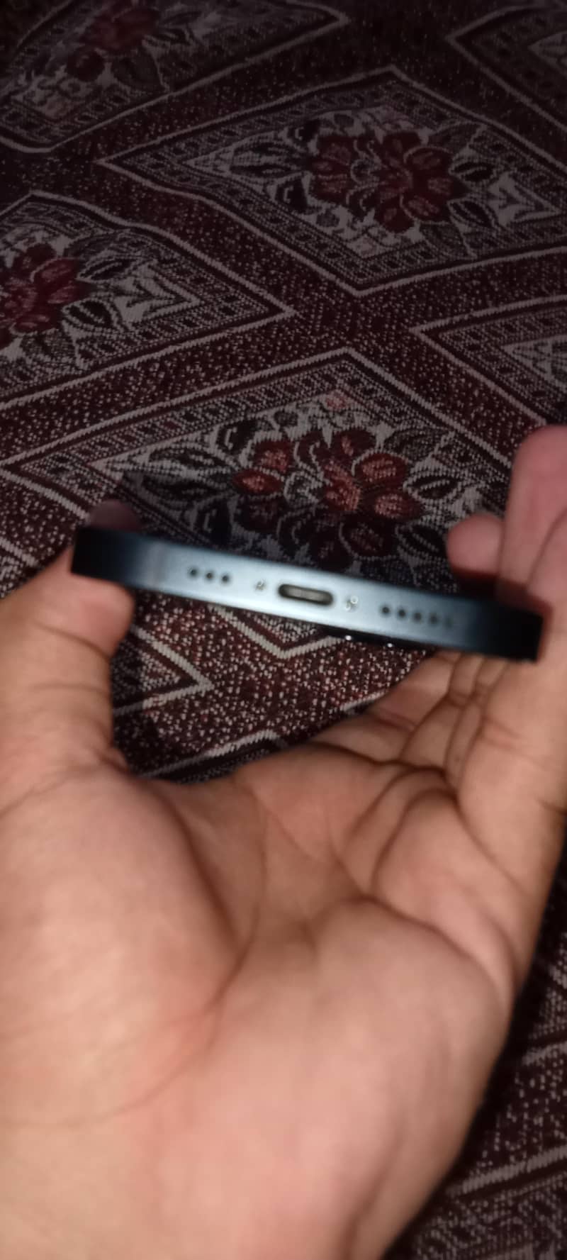 Apple iPhone 13 5