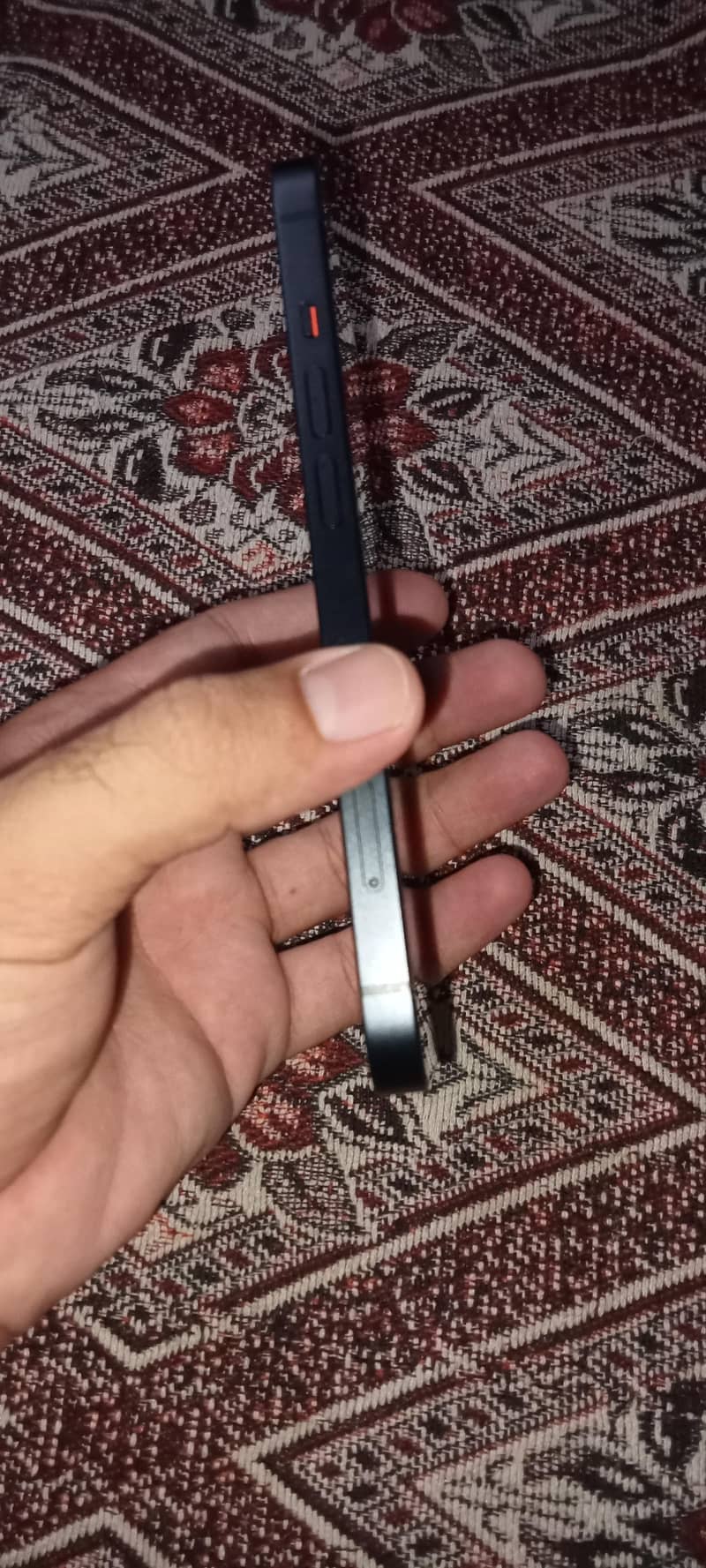 Apple iPhone 13 7