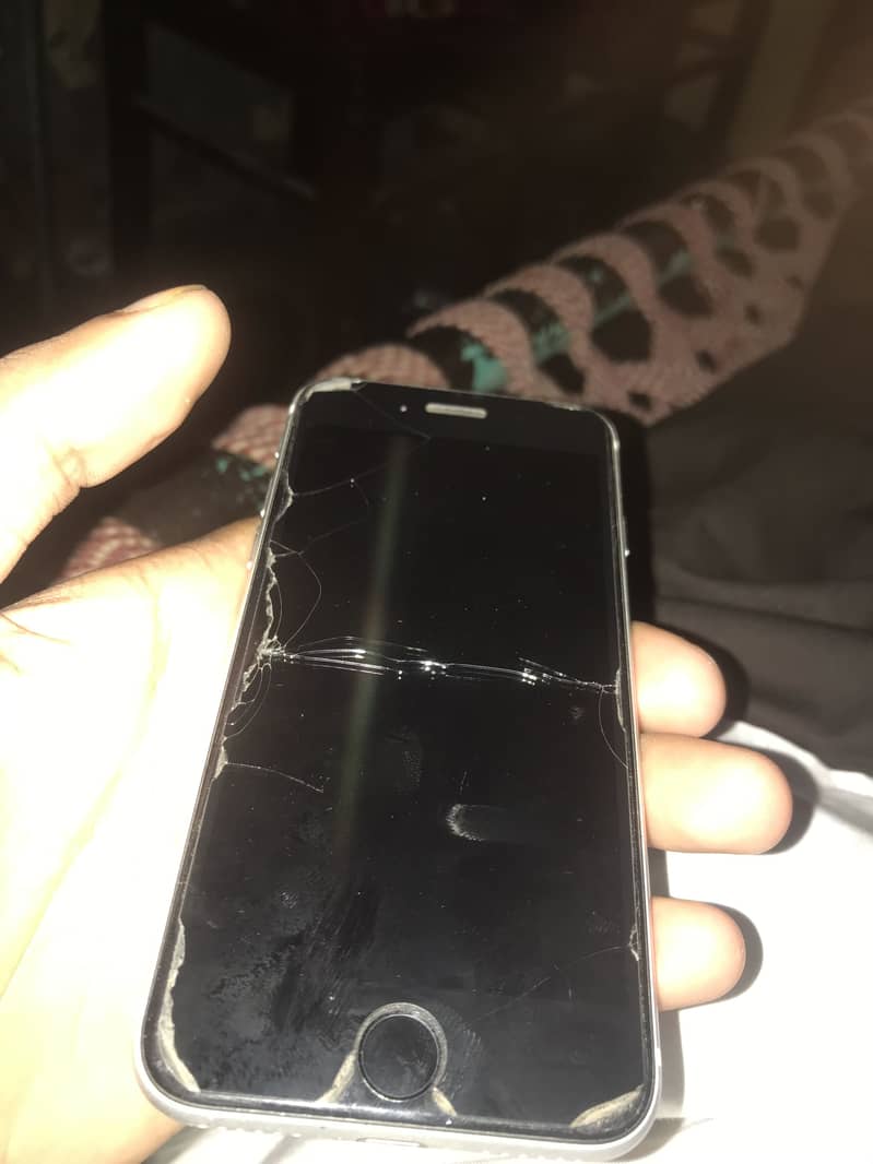 Apple iPhone SE 0