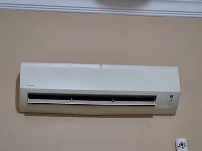 Daikin 1.5Ton AC