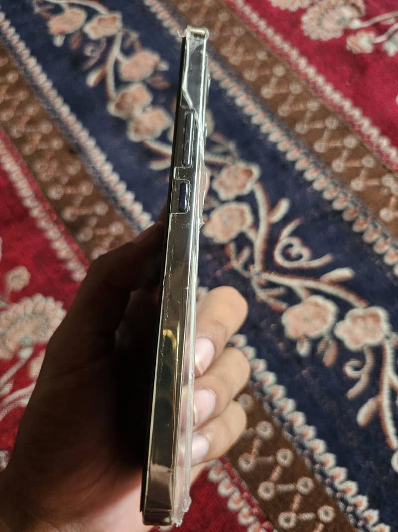 Infinix Note 40 4