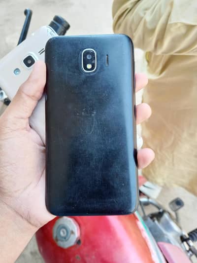 Samsung Mobile J4
