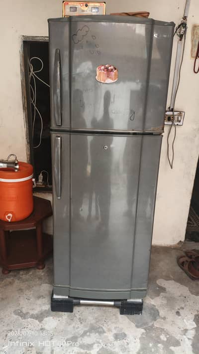 Branded Fridge for Sale - Bilkul Ok Condition - Urgent Sale