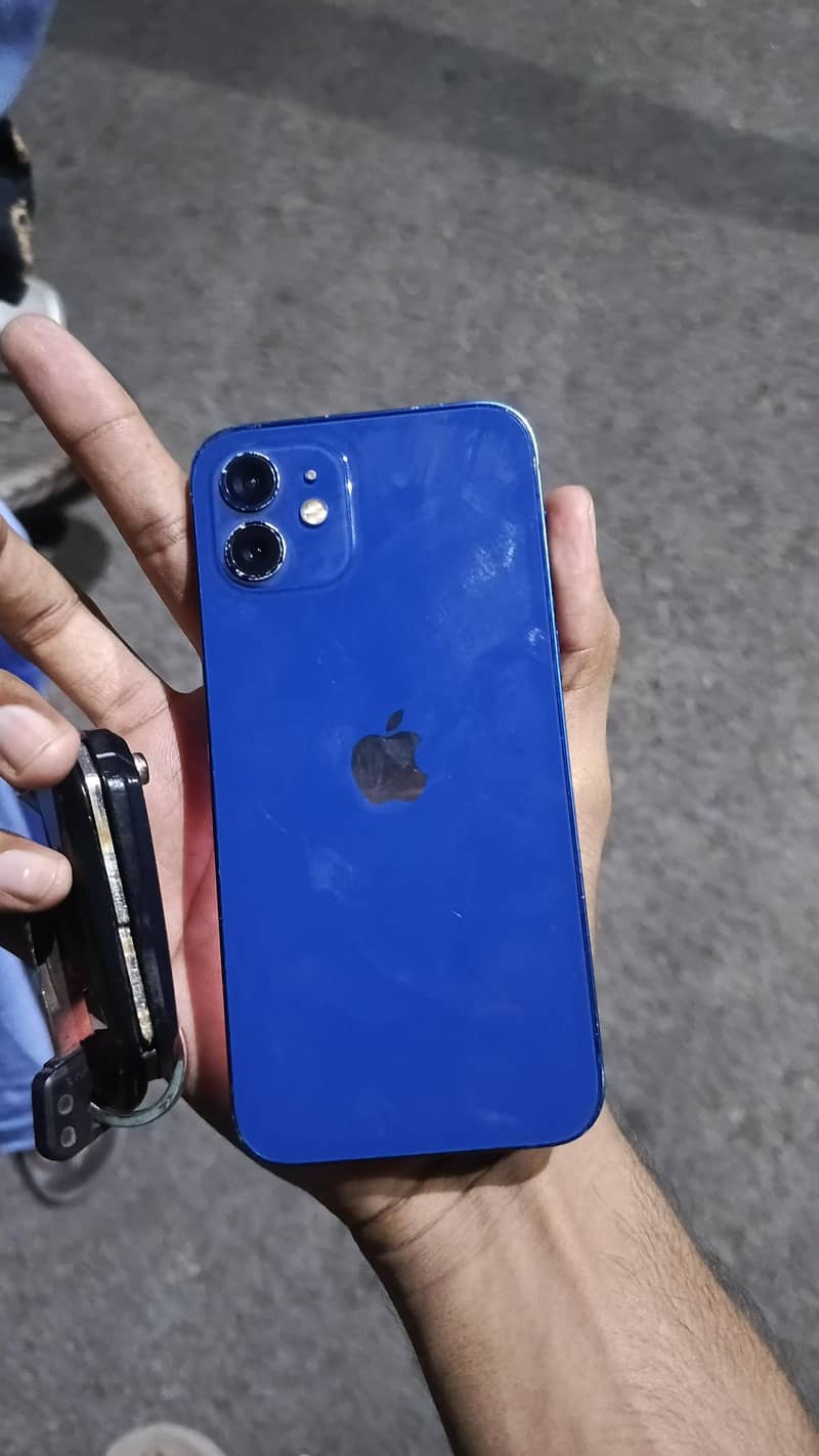 Apple iPhone 12 2