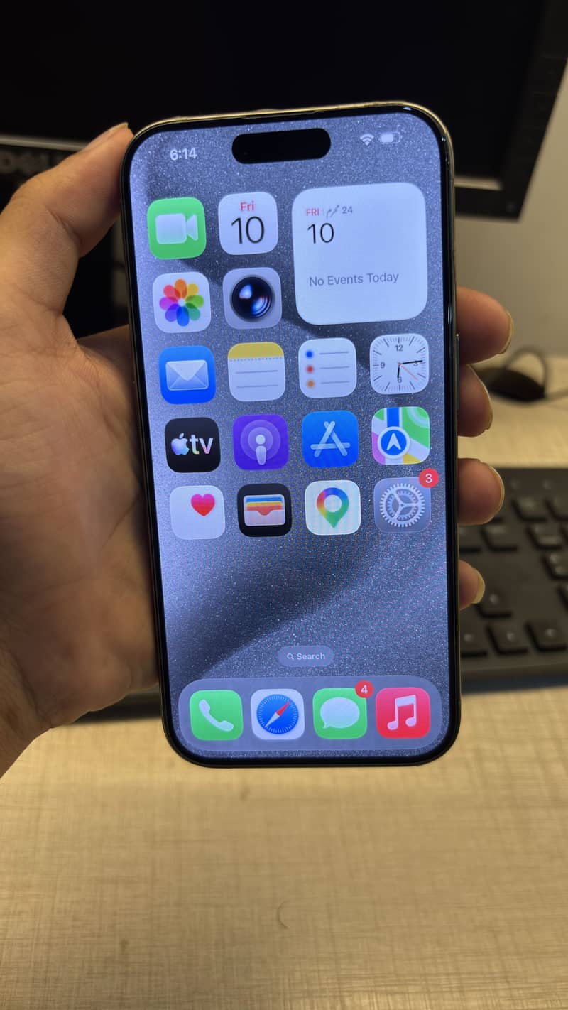 Apple iPhone 15 Pro 1