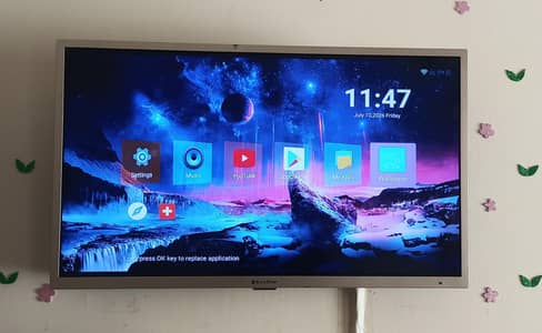 EcoStar 32" LED TV and Android Box