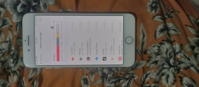 Apple iPhone 7 Plus