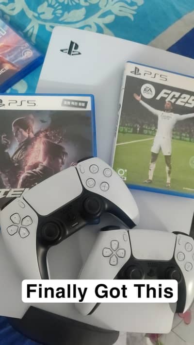 Play Station 5, 2.8 TB With 2 Controllers