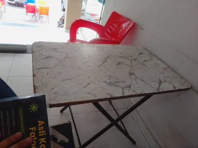 3 tables for sale same size same clr