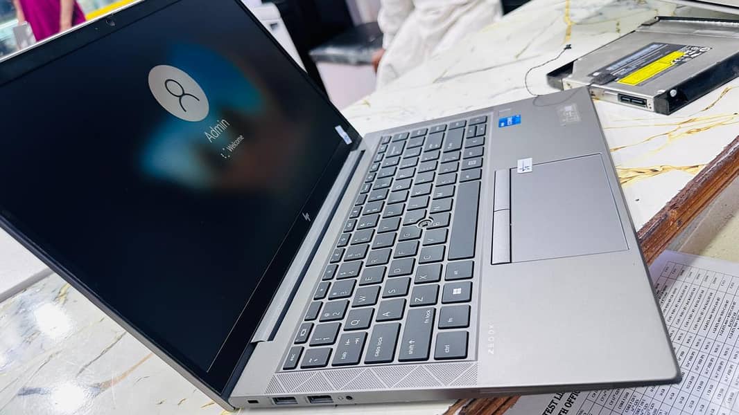 Zeebook 0