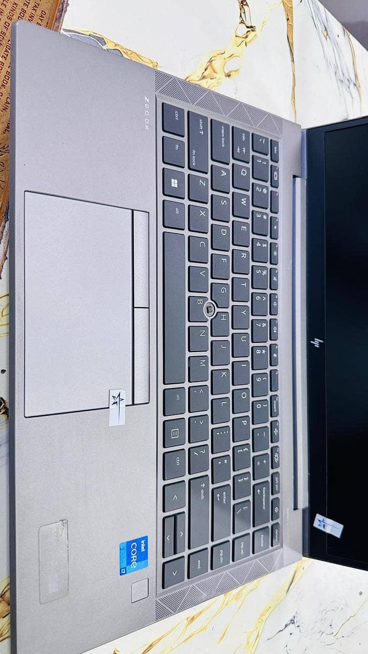 Zeebook 4