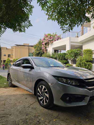 Honda Civic Oriel 2018 CVT